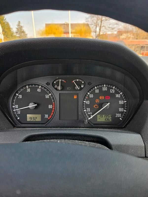 Second-hand Skoda Fabia 75 CP (55 kW) 2004 Albastru Break