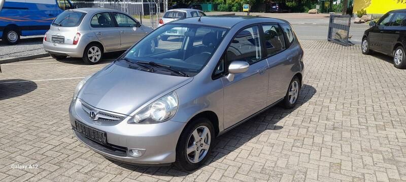 Grau Gebraucht 2008 Honda Jazz Kleinwagen | 4.550 € (Teuer) - Bild 1/4
