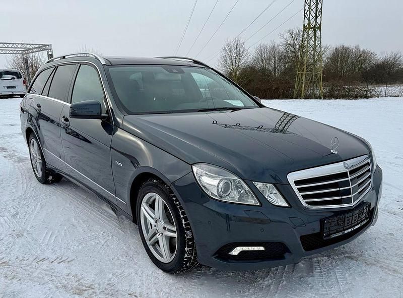 Gebraucht Mercedes E350 231 PS (169 kW) 2010 Grau Kombi