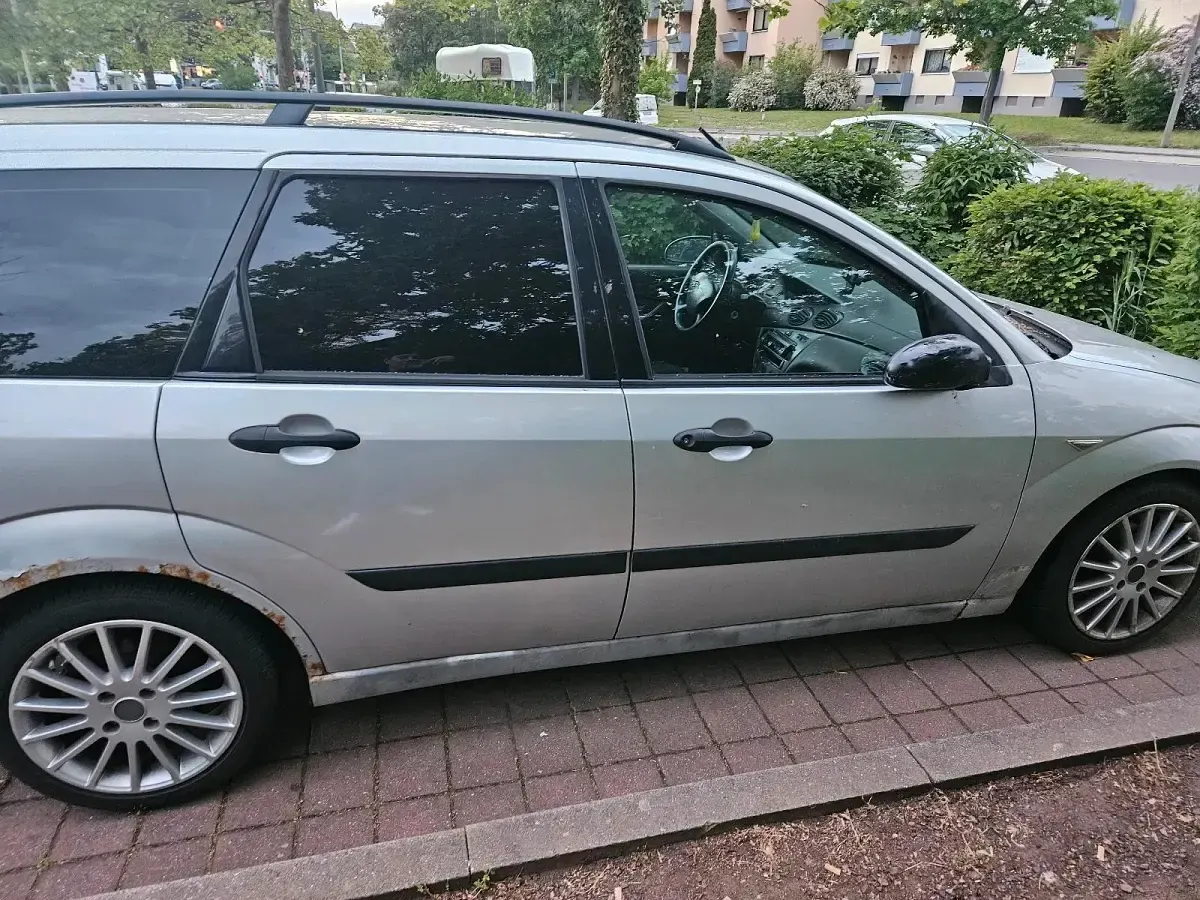 Gebraucht Ford Focus 2003 Grau Kombi
