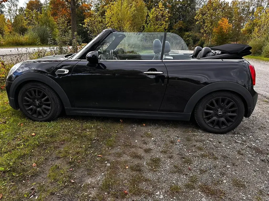 Gebraucht Mini One Cabriolet 102 PS (75 kW) 2016 Schwarz Cabrio