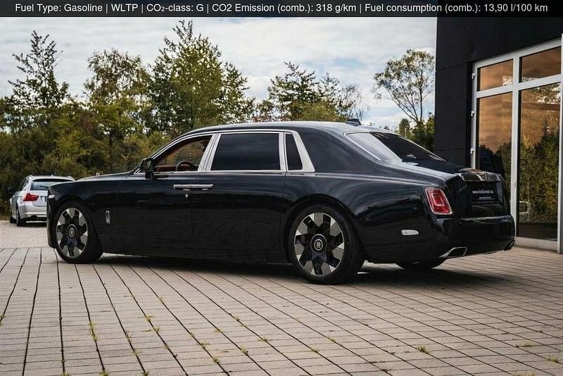 Neu Rolls Royce Phantom 571 PS (419 kW) 2026 Blau Limousine