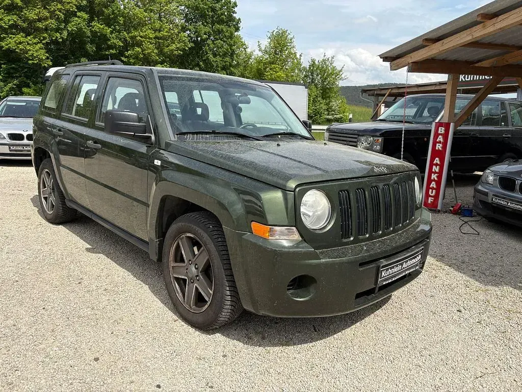 Gebraucht Jeep Patriot Sport 140 PS (102 kW) 2009 Grün SUV