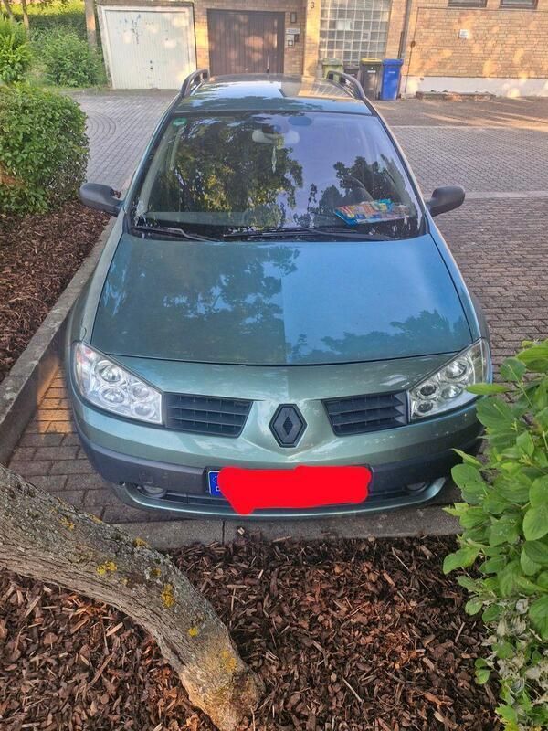 Grün Gebraucht 2004 Renault Mégane GrandTour Authentique Kombi | 800 € (Guter Preis) - Bild 1/4