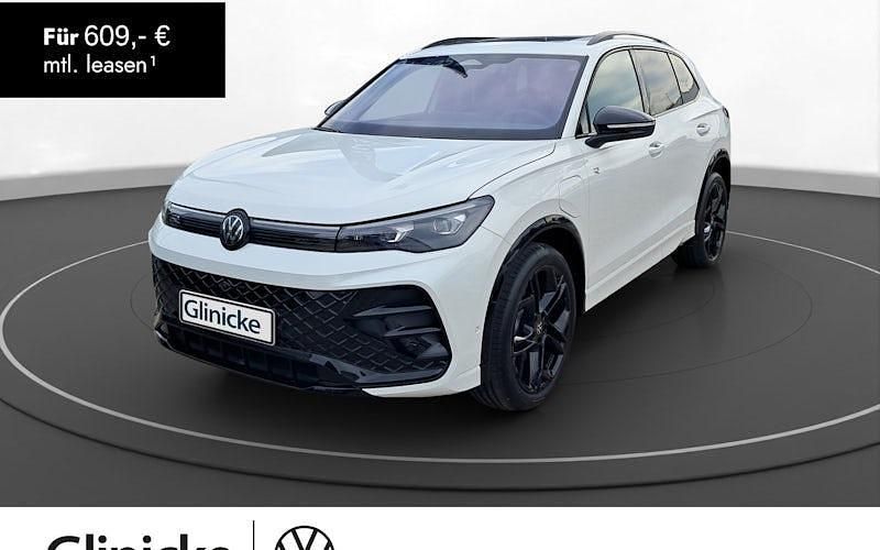 Oryxweiß perlmutteffekt Neu 2025 VW Tiguan Style SUV | 64.996 € - Bild 1/4