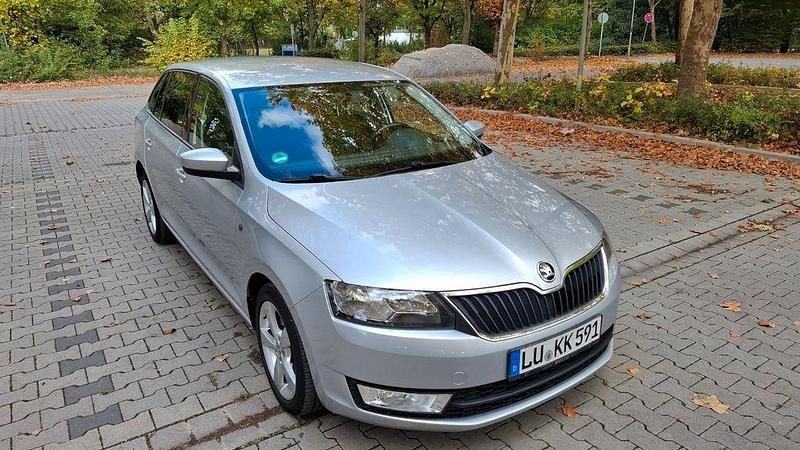 Silber Gebraucht 2015 Skoda Rapid Drive Limousine | 9.100 € (Guter Preis) - Bild 1/4