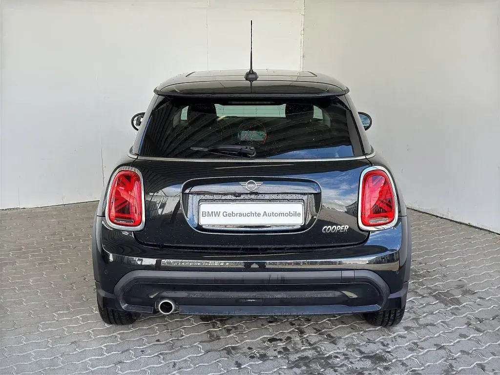 Gebraucht Mini Cooper 136 PS (100 kW) 2023 Schwarz Kleinwagen