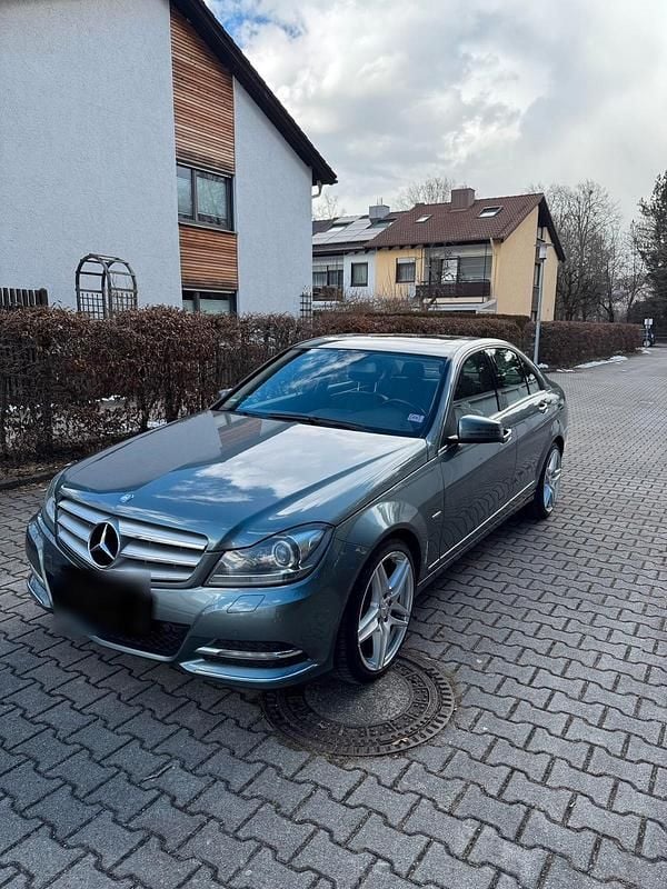 Gebraucht Mercedes C200 184 PS (135 kW) 2011 Limousine