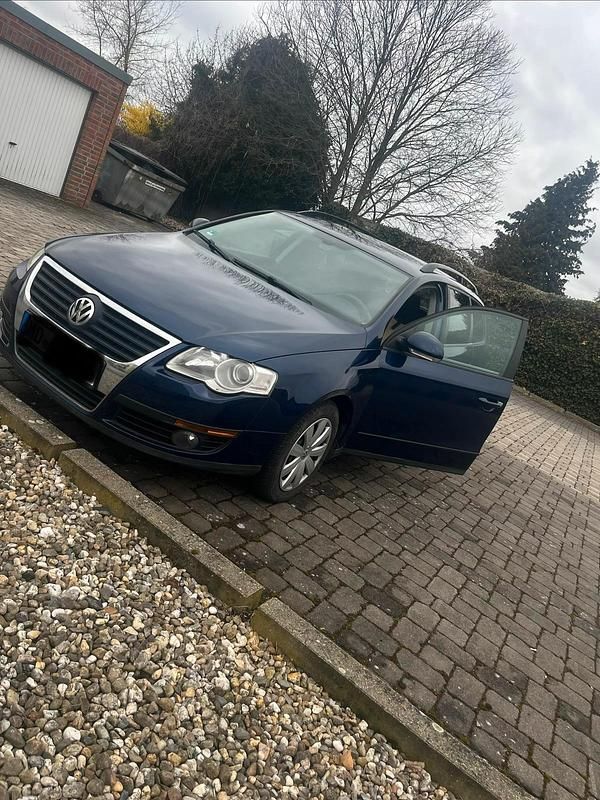 Second-hand VW Passat 115 CP (84 kW) 2006 Albastru Break