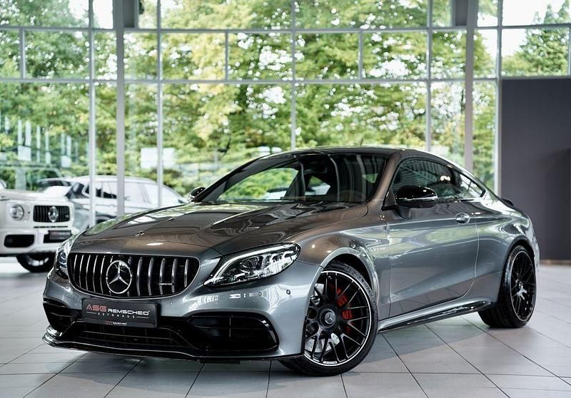 Grau Gebraucht 2020 Mercedes C63 AMG AMG Coupé | 79.900 € - Bild 1/4