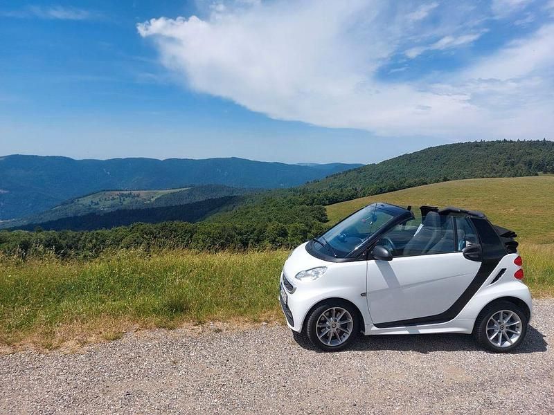 Gebraucht Smart ForTwo Cabrio Passion 71 PS (52 kW) 2012 Weiß Cabrio