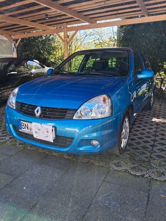 Gebraucht Renault Clio II Dynamique 75 PS (55 kW) 2011 Blau Limousine