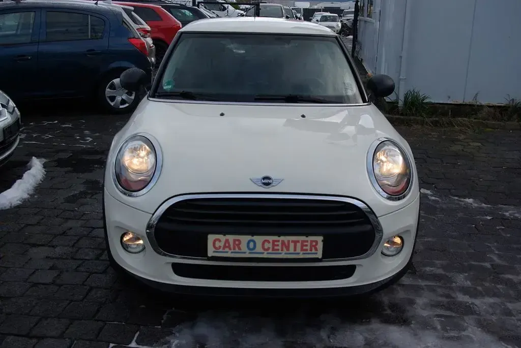 Begagnad Mini ONE 75 HK (55 kW) 2016 Vit Halvkombi