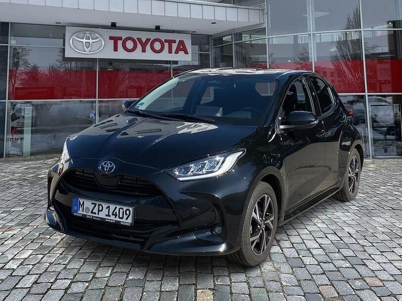 Schwarz Gebraucht 2025 Toyota Matrix | 22.790 € - Bild 1/4