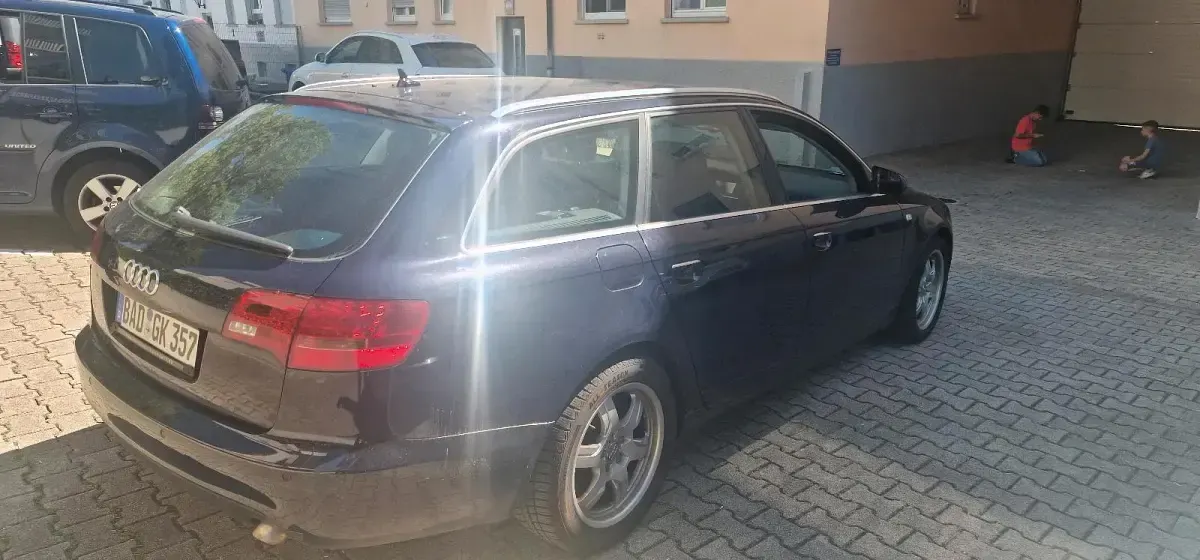 Gebraucht Audi A6 163 PS (119 kW) 2005 Blau Kombi