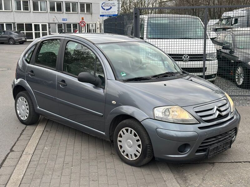 Grau Gebraucht 2009 Citroën C3 Tonic Kleinwagen | 1.600 € (Fairer Preis) - Bild 1/4