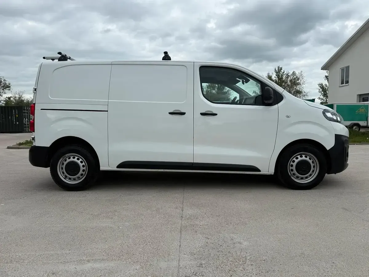 Gebraucht Citroën Jumpy 122 PS (89 kW) 2020 Weiß Van / Kleinbus