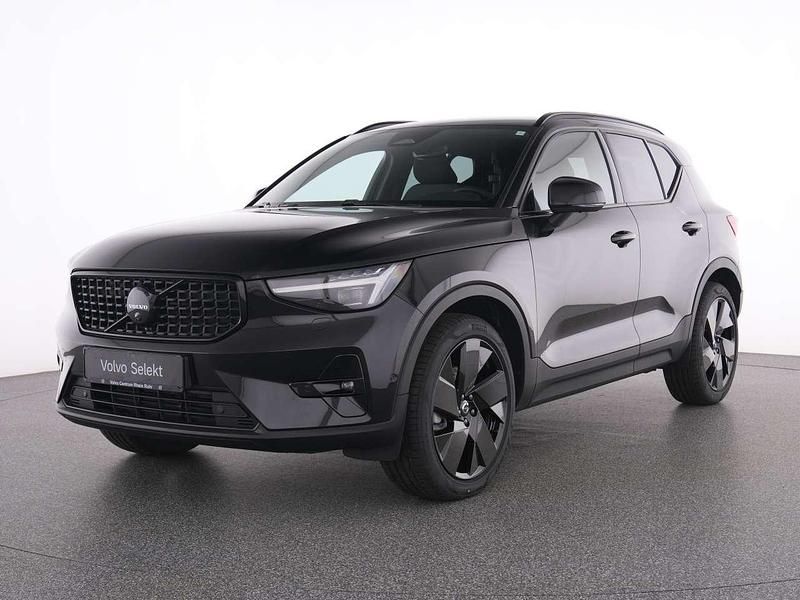 Gebraucht Volvo XC40 Plus 163 PS (119 kW) 2025 Schwarz SUV