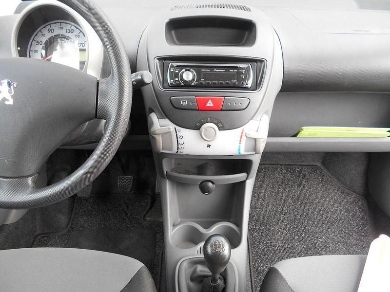 Gebraucht Peugeot 107 Filou 68 PS (50 kW) 2008 Grau Kleinwagen