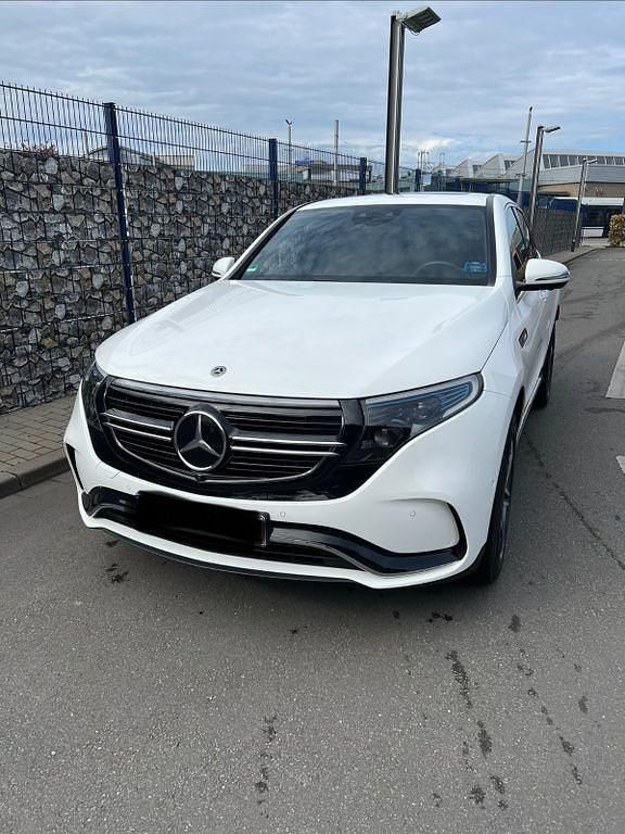 Gebraucht Mercedes EQC400 AMG line 300 kW (408 PS) 2021 Weiß SUV