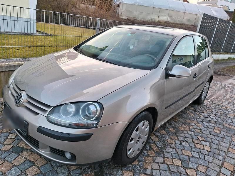 Gebraucht VW Golf V 116 PS (85 kW) 2004 Gelb Kleinwagen