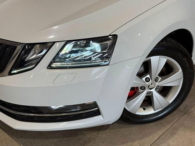Gebraucht Skoda Octavia 150 PS (110 kW) 2018 Weiß Limousine