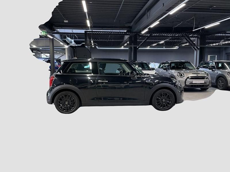 Gebraucht Mini ONE 102 PS (75 kW) 2022 Schwarz Kleinwagen