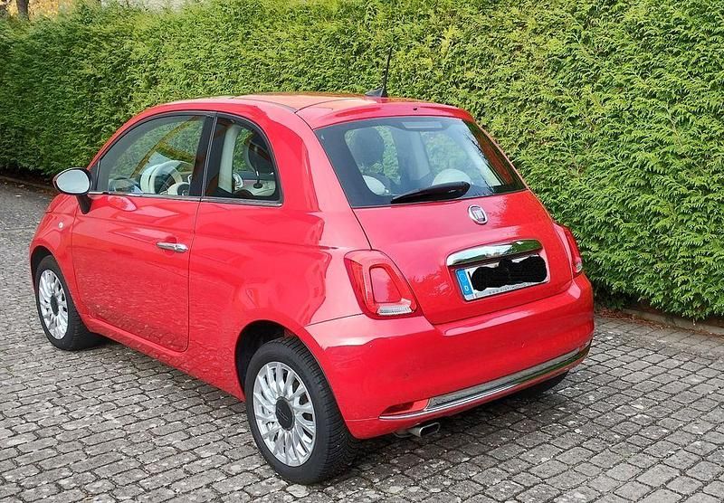 Rot Gebraucht 2018 Fiat 500 Lounge Kleinwagen | 6.500 € (Guter Preis) - Bild 1/4