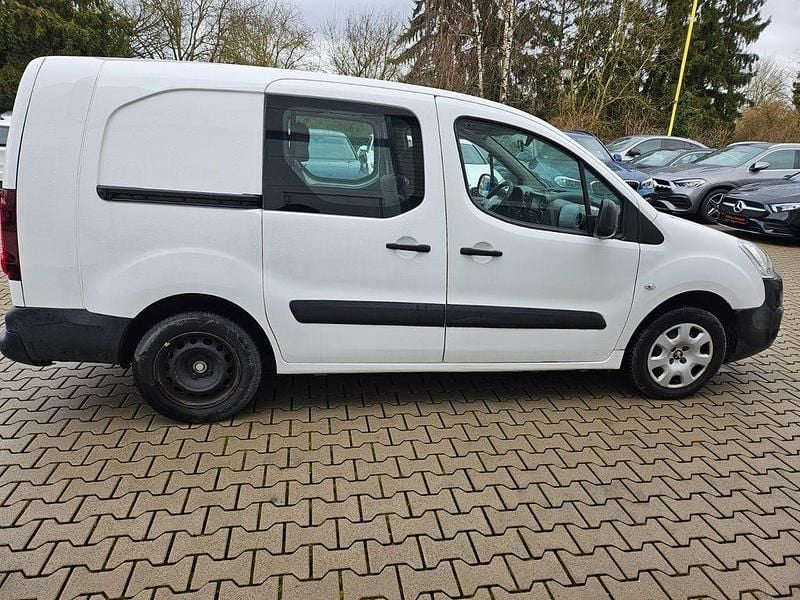 Gebraucht Peugeot Partner Comfort 99 PS (72 kW) 2016 Weiß Van / Kleinbus