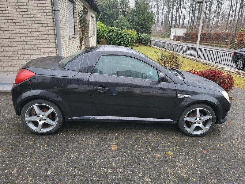 Gebraucht Opel Tigra 125 PS (91 kW) 2007 Schwarz Cabrio