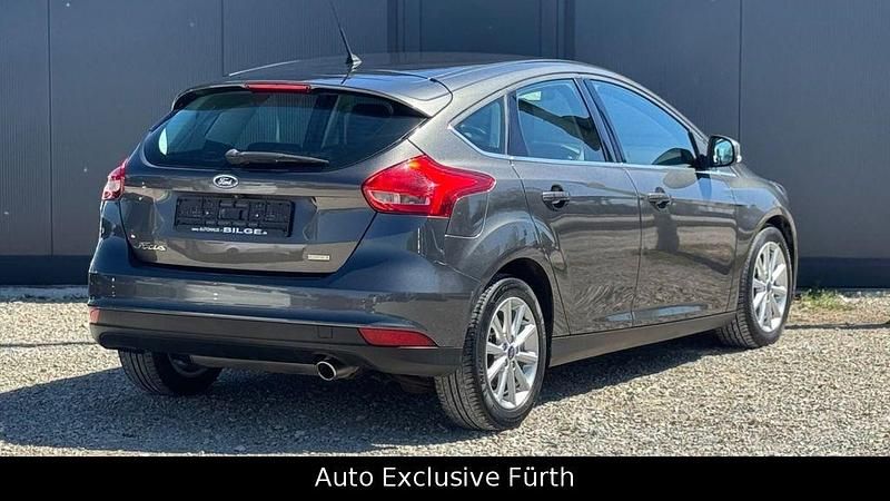 Używany Ford Focus Titanium 182 KM (133 kW) 2016 Szary Sedan/Limuzyna