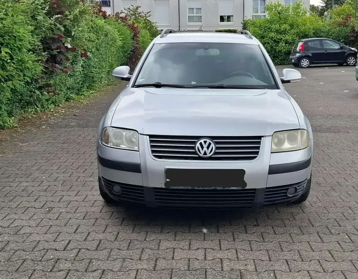 Gebraucht VW Passat 105 PS (77 kW) 2005 Limousine