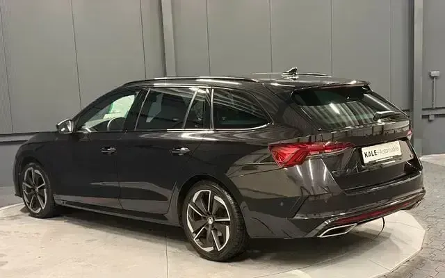 Gebraucht Skoda Octavia RS 200 PS (147 kW) 2022 Schwarz Kombi