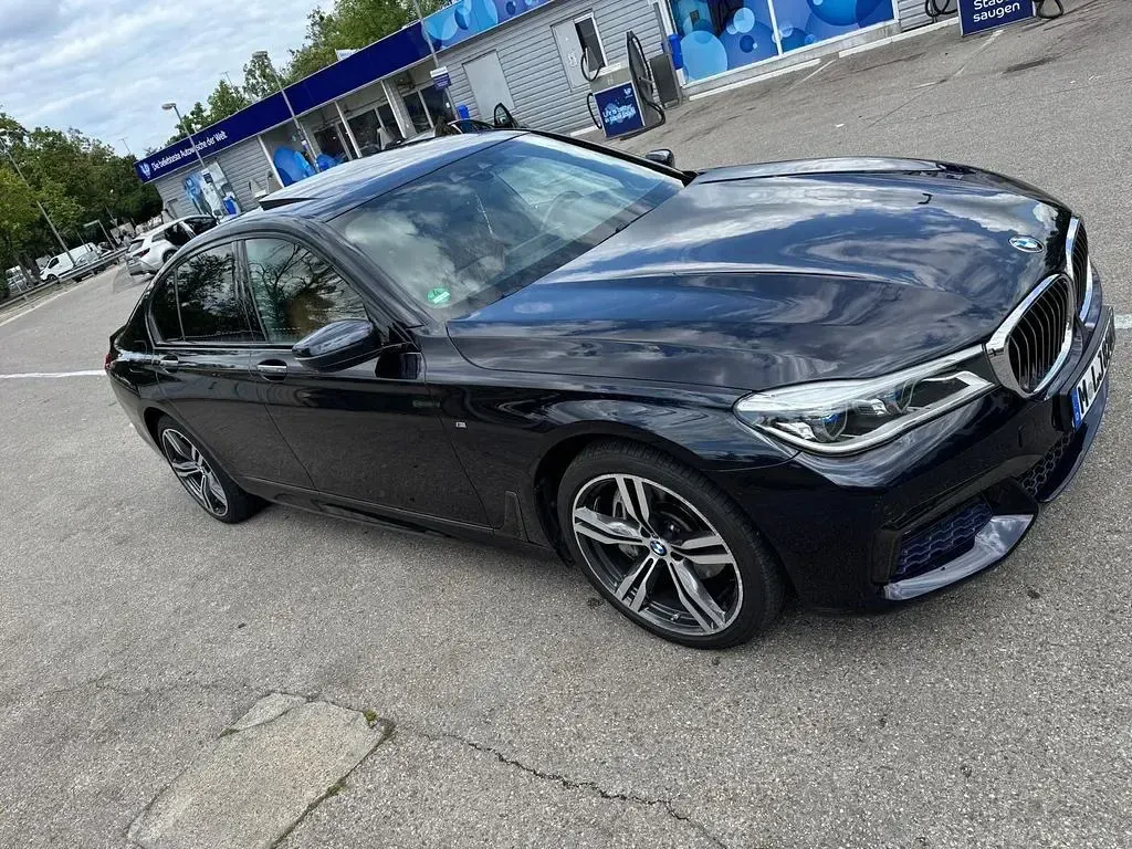 Gebraucht BMW 730 M Sport 265 PS (194 kW) 2015 Schwarz Limousine