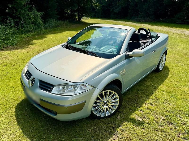 Gebraucht Renault Mégane Cabriolet 112 PS (82 kW) 2004 Silber Cabrio