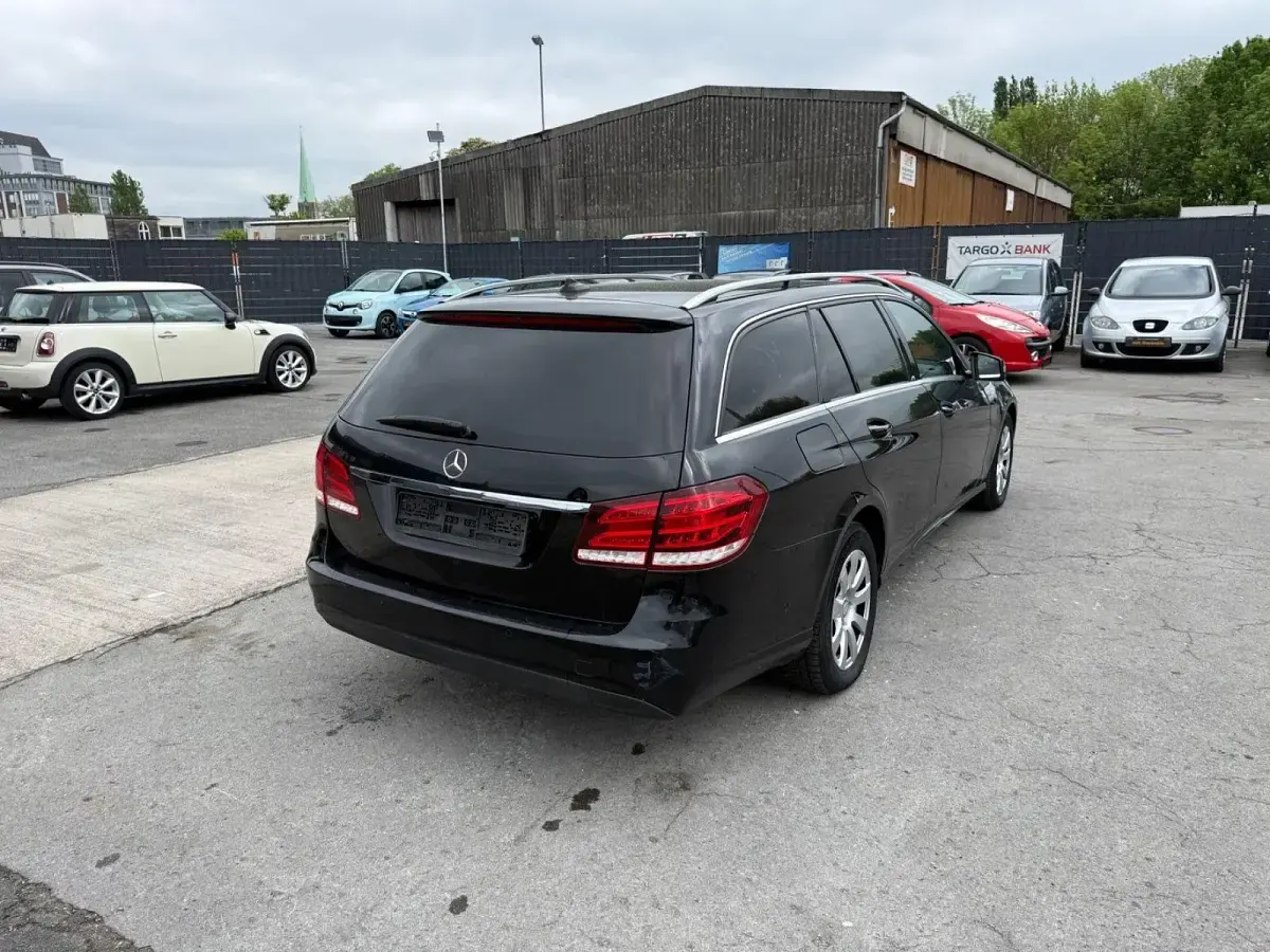 Gebraucht Mercedes E200 136 PS (100 kW) 2015 Schwarz Kombi