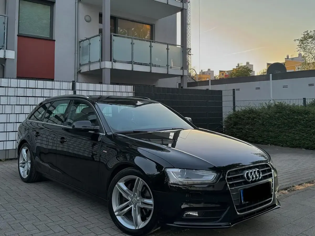 Second-hand Audi A4 S-Line 204 CP (150 kW) 2013 Negru Break