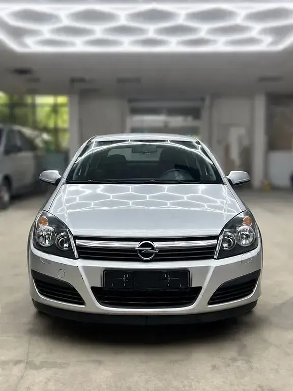 Gebraucht Opel Astra Edition 90 PS (66 kW) 2006 Silber Limousine