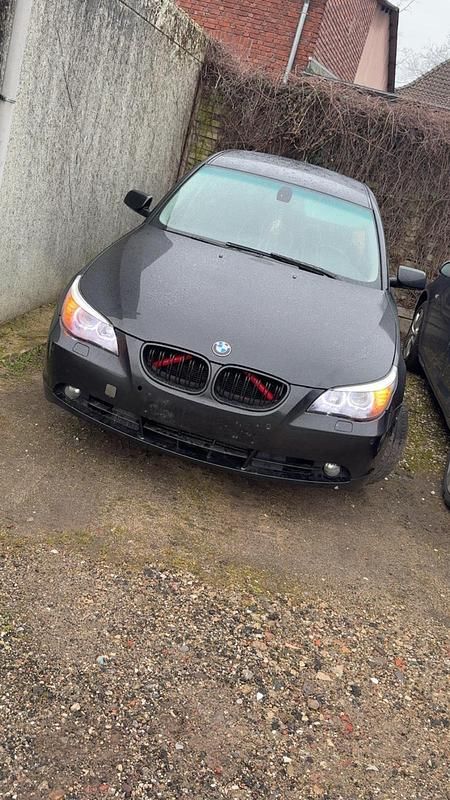 Gebraucht BMW 530 218 PS (160 kW) 2004 Schwarz Limousine
