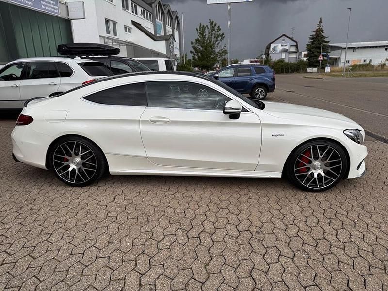 Gebraucht Mercedes C250 AMG 211 PS (155 kW) 2017 Weiß Coupé