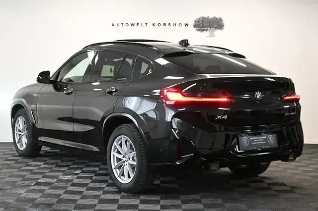 Gebraucht BMW X4 M Sport 190 PS (139 kW) 2024 Schwarz SUV