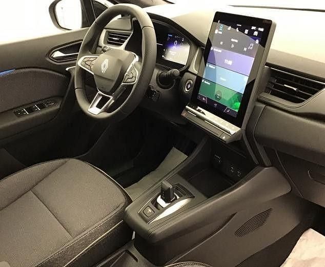 Neu Renault Captur Techno 158 PS (116 kW) 2025 Grau SUV