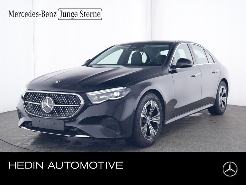 Schwarz Gebraucht 2024 Mercedes E220 Avantgarde Limousine | 55.430 € (Etwas zu teuer) - Bild 1/4