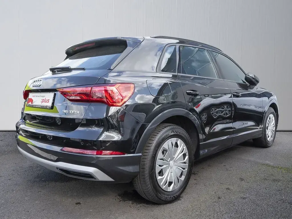 Second-hand Audi Q3 Advanced 150 CP (110 kW) 2025 Negru SUV