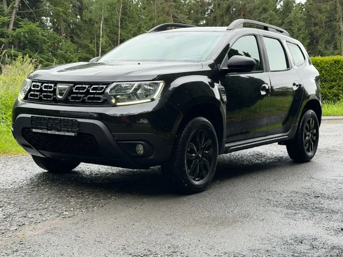 Gebraucht Dacia Duster Comfort 125 PS (91 kW) 2018 Schwarz SUV