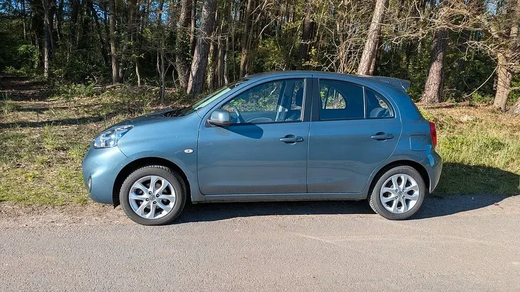 Used Nissan Micra Acenta 80 HP (58 kW) 2017 Grey Hatchback