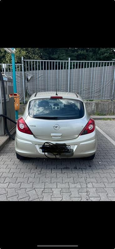 Gebraucht 2006 Opel Corsa Kleinwagen | 650 € (Superpreis) - Bild 1/4
