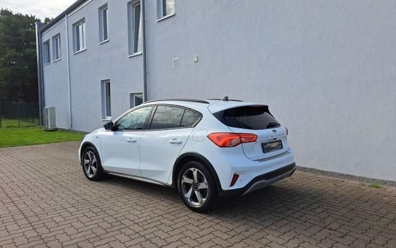 Gebraucht Ford Focus Active 125 PS (91 kW) 2019 Weiß Limousine