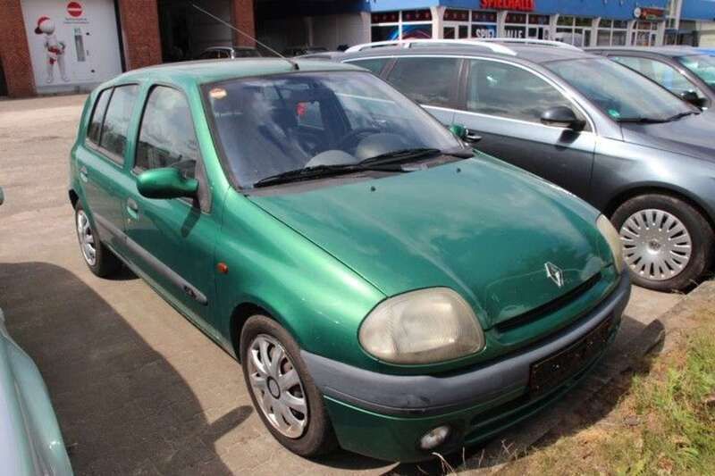 Gebraucht Renault Clio II 90 PS (66 kW) 1999 Grün Kleinwagen