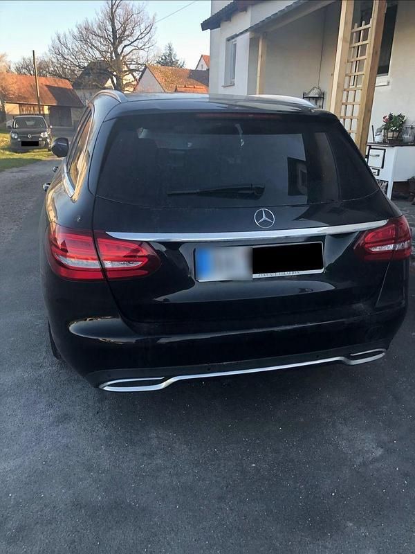 Gebraucht Mercedes C250 204 PS (150 kW) 2016 Schwarz Kombi